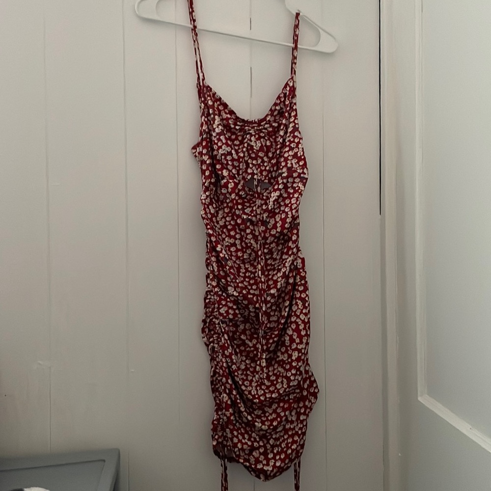 Shein Cut Out Drawstring Knot Front Dusty Floral Slip Size: Medium; US: 6